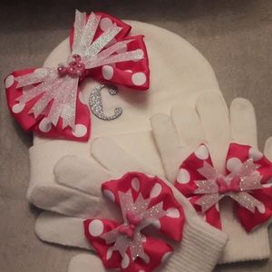 Girls Knit Hat with Bow and matching gloves